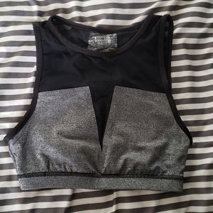 *DONATING SOON* XS mesh panel sportsbra